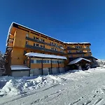 Crystal 3* Courchevel