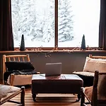 Hotel Crystal 3*
