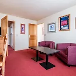 Crystal Hotel 3*